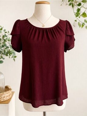 Nine West Burgundy Blouse Women’s S Sheer Ruffle Sleeve Pleated Top Button Back
